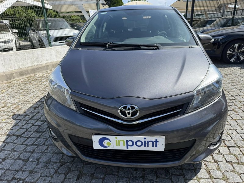 toyota Yaris 1.4 D-4D Lounge - Foto 3