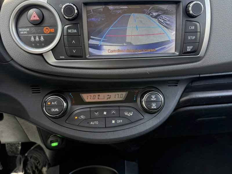 toyota Yaris 1.4 D-4D Lounge - Foto 9
