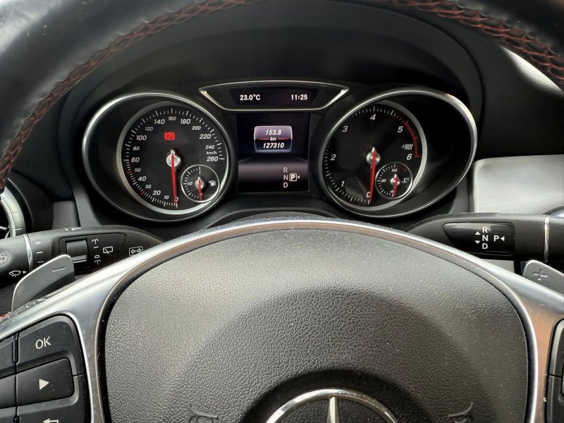 Mercedes CLA 200 D Shooting Brake AMG Line - Foto 7